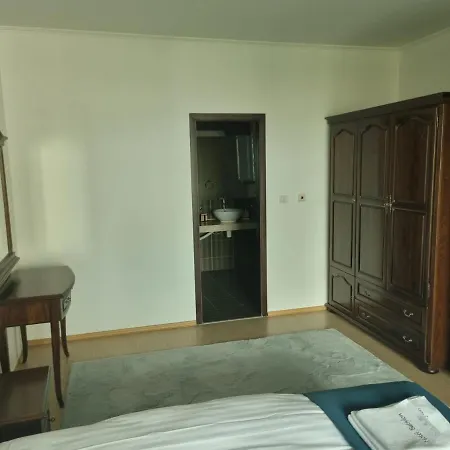 Babylon Apartment *
