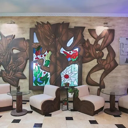 Babylon Sluneční pobřeží